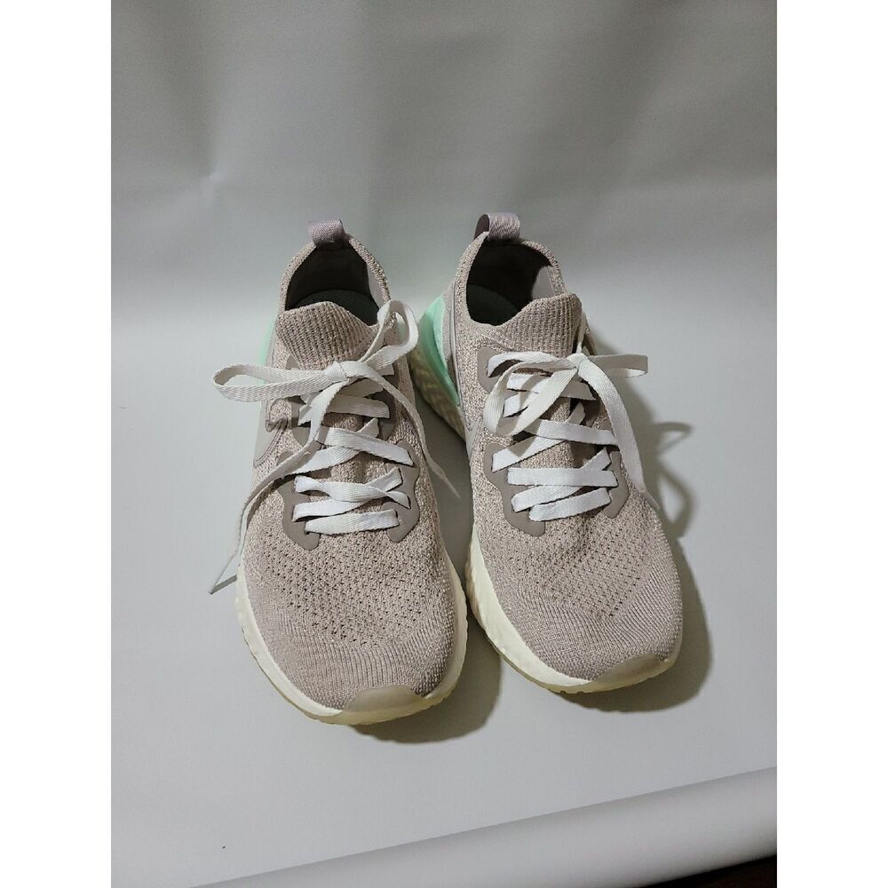 Nike Epic React Flyknit 2